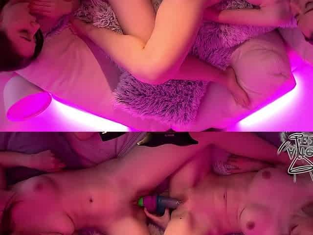 Petite Models Kitty Kate And Her Real Life Friend Muna Double Dildo Deep Tripping Scissoring