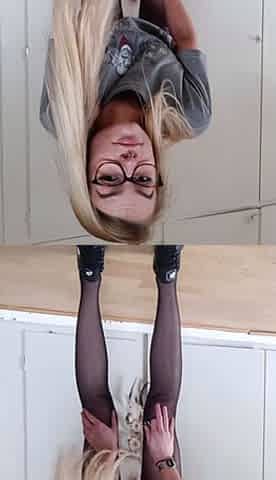 home made amateur blonde Masturbating