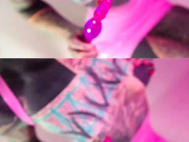 Solo tattoo girl Anuskatzz's anal masturbation