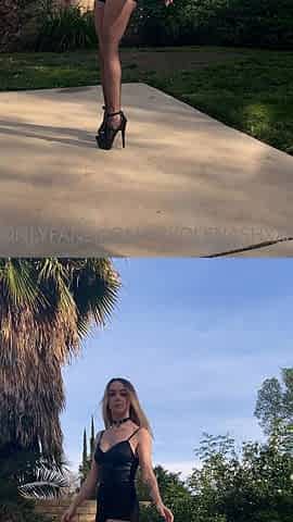 Solo Ashley Graham masturbates outdoors