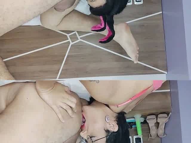 lengua en su culo - le rompo el culo con mi arnes - pegging