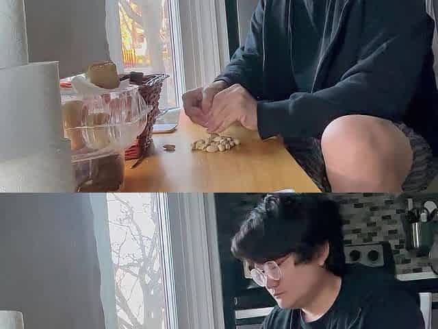 Cute Oriental Eat Nut