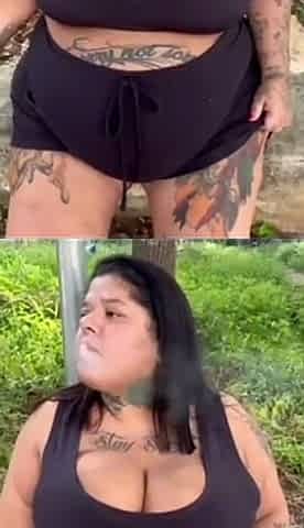 Deusa BBW Smoking Her Cigarette in Public