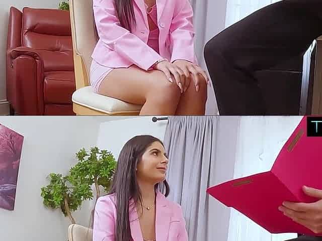 Cutie Gostosa Let's Future Boss Play With Her Twat For Job Interview