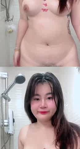 Amateur Blonde Teen Plays Solo with Toy Webcam Porn