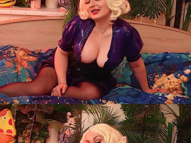 Stepmom in Latex, Messy Talk Tempt
