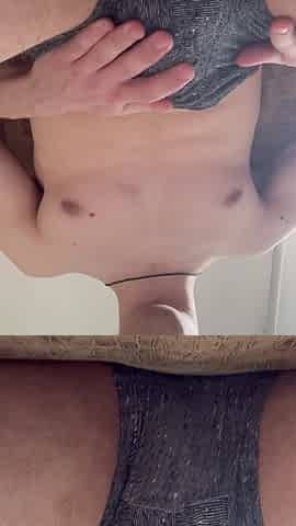 Teenager jerks off unintentionally showing her face. Thick cum????????????
