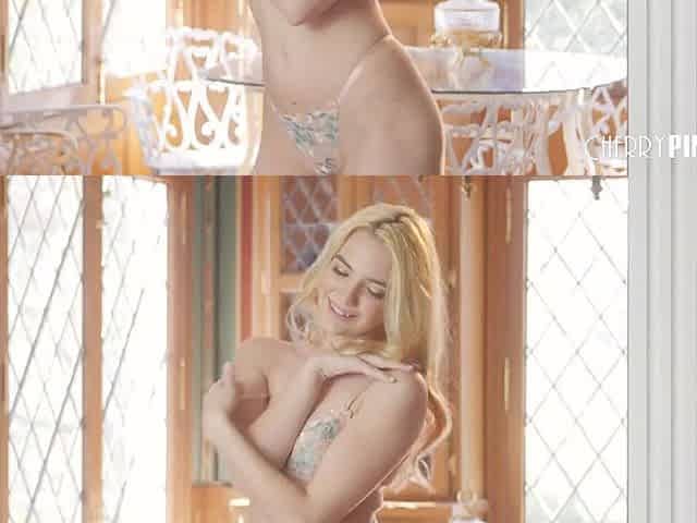 This babe Plays with Her Taut Vagina Untill That babe Orgasms Hard For U