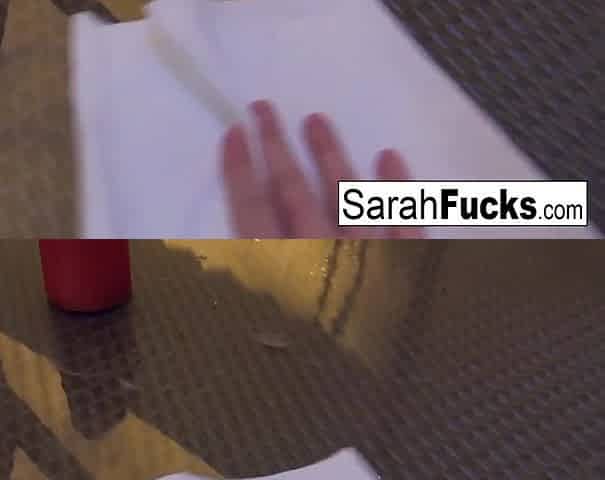 Sarah Jessie : All wet and horny Sarah blows her dude in the jacuzzi
