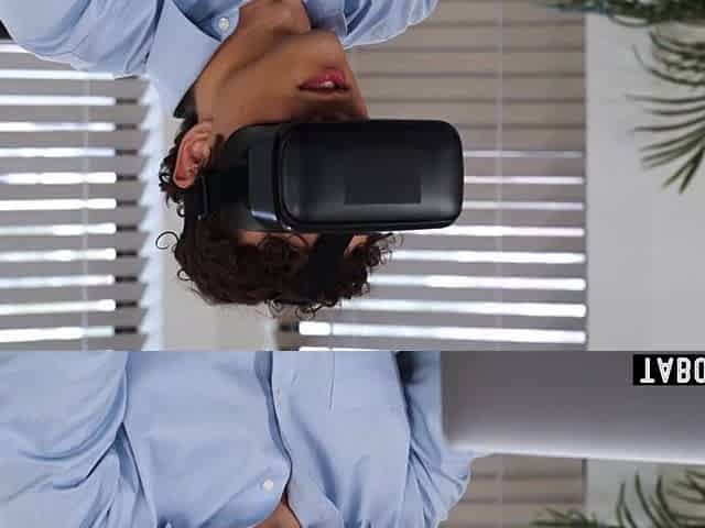 Latin babe mother I'd like to fuck maid walks in on office workers using VR goggles to get off