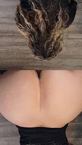 Fingering my constricted anal opening during the time that sextoy banging my creamy snatch