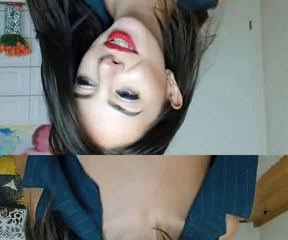 Big Tits Webcam Girl Shows Off Her Wonderful Boobs