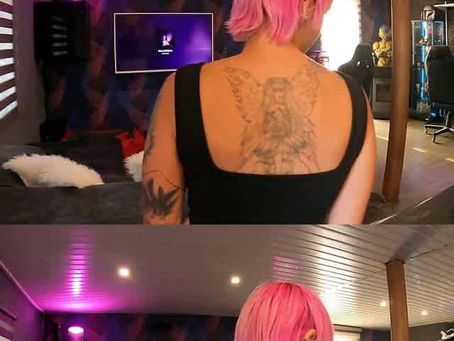 Good Fuck for the Pink Haired Slut