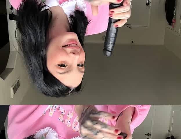 Molliganbitch Blowjob With Big Dildo