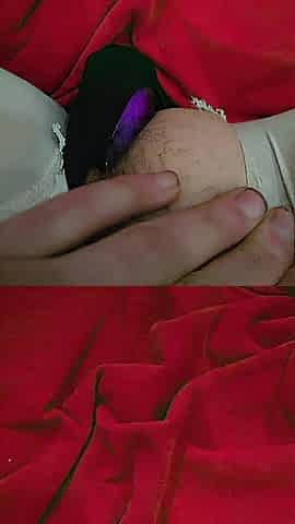 I cum hard whilst wearing nike pro leggings and white nike elite socks!