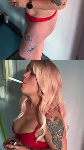 Blonde Smoking Marlboro Red 100s
