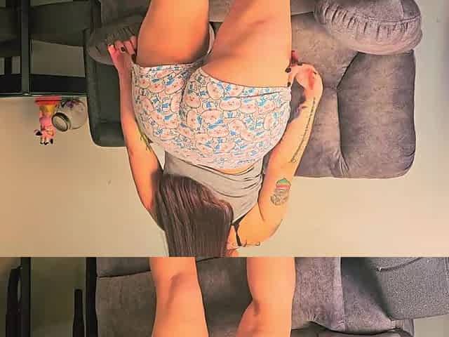 My large butt stepdaughter seduces me when my wife is at the bank
