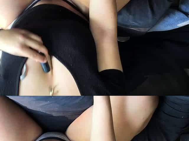 Hot Webcam Babe Masturbates And Fucks Pussy