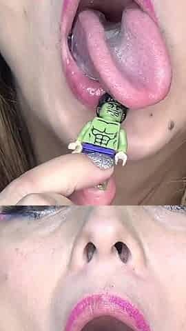 Awesome!! Swallowing a Super Big Hulk