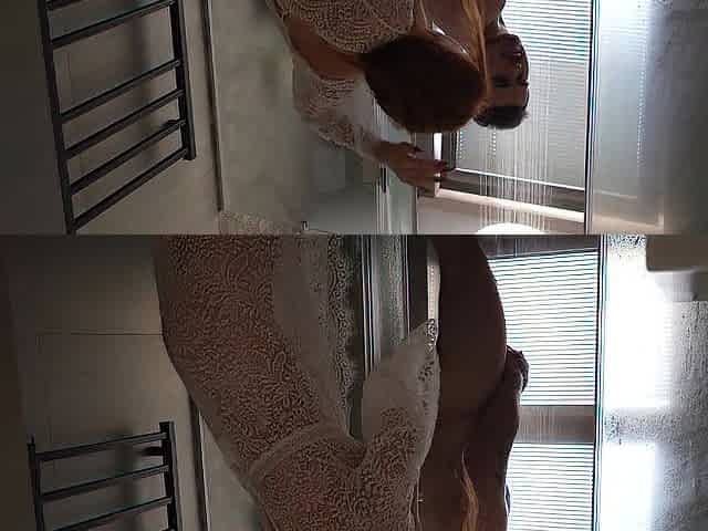 Tempted and Gave Herself to Be Drilled in the Shower