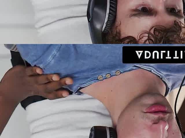 ADULT TIME - Gamer Ryan Jacobs & Roommate Jade Wish Turn Shoulder Massage Into Jerk Off Session