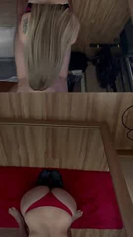 My Bosss Wife Sucks in Front of the Mirror and I Enjoy a Huge Cum