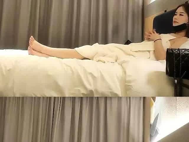 Japanese amateur Asian big boobs mother