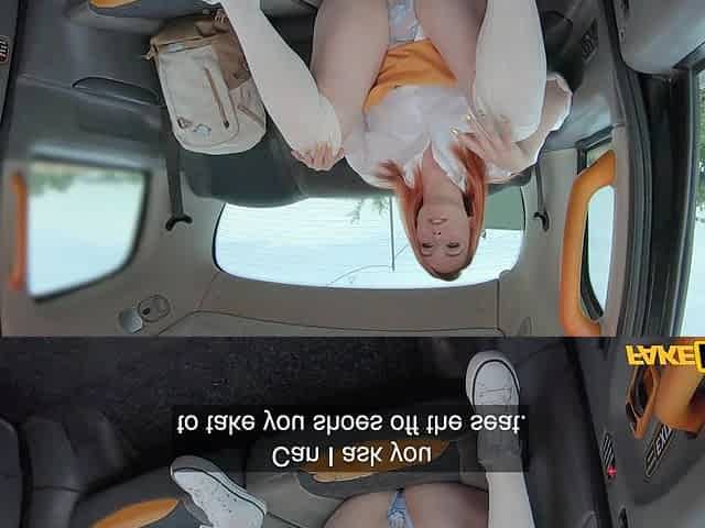 Taylor Gunner spread her legs on the backseat