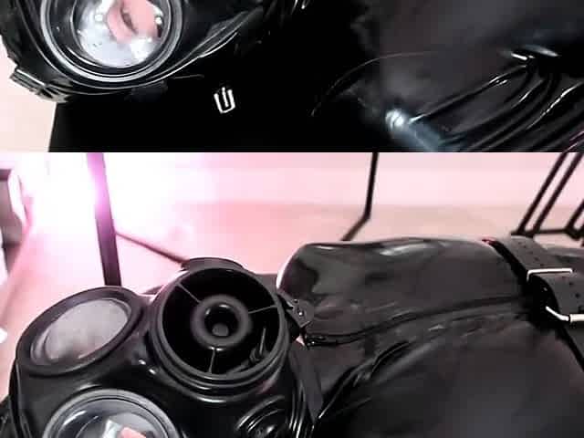 Blonde amateur gives webcam show with toys