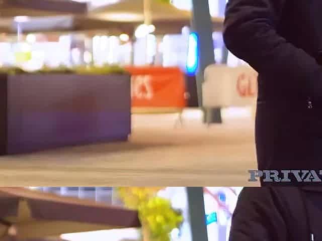 Black guy ravishes bootylicious woman with thick booty with