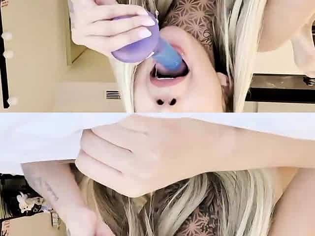 Jovem latina loira se excita com brinquedos em intensa