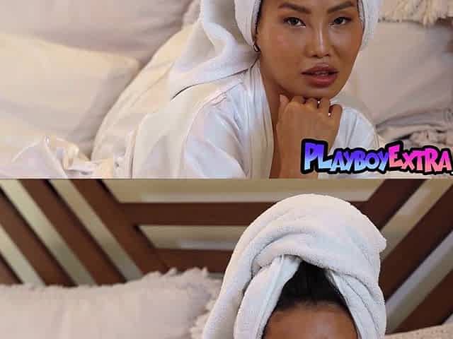 Asian teen reveals her sweet exotic cunt