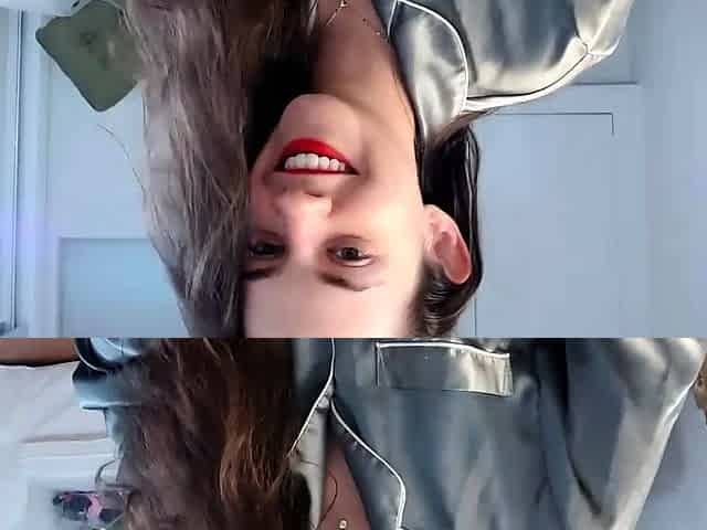 Brunette Solo Webcam Masturbation