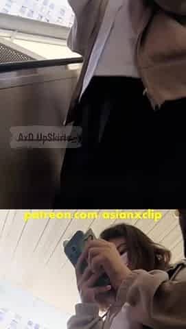 Japanese Teen's Amateur Charm Unveiled in Sultry Upskirt Tease