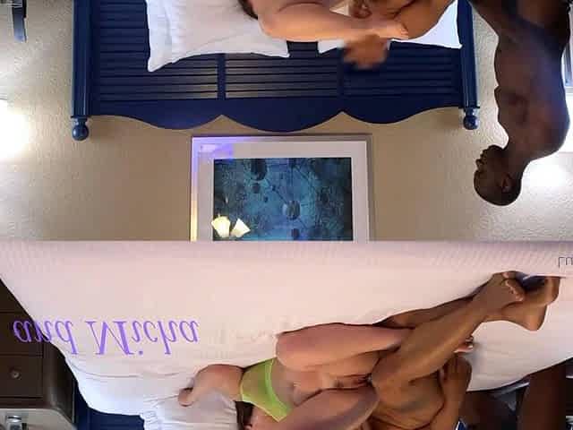 Amateur Blonde WebCam doggystyle