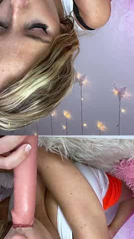 Gorgeous blonde teen Deep Toying