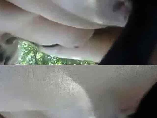 Mature lady squirts outdoors on webcam