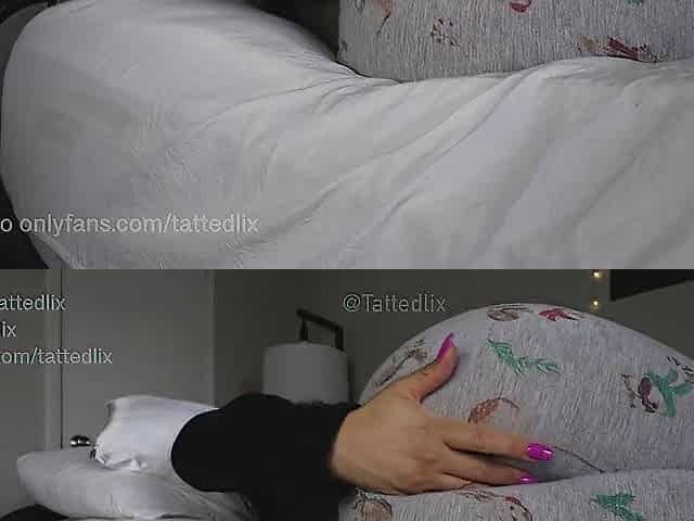 Upclose Creamy Masturbation With hot Feet