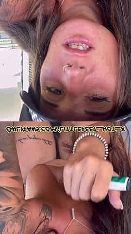 Police Woman SMOKIN'? Whilst Swallow A Coffee