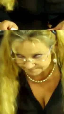 Mature Lady From France Got to Play with Her Pussy