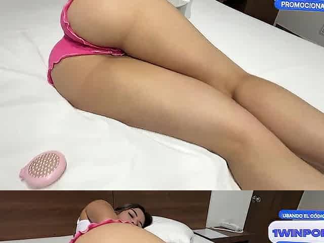 Large Butt Stepsister Ends Up Overspread in Cum for Sneaking into My Room in Her Sh...