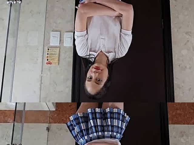 Real teacher calls pretty colegiala to bathroom, makes her deepthroat and ravage her.