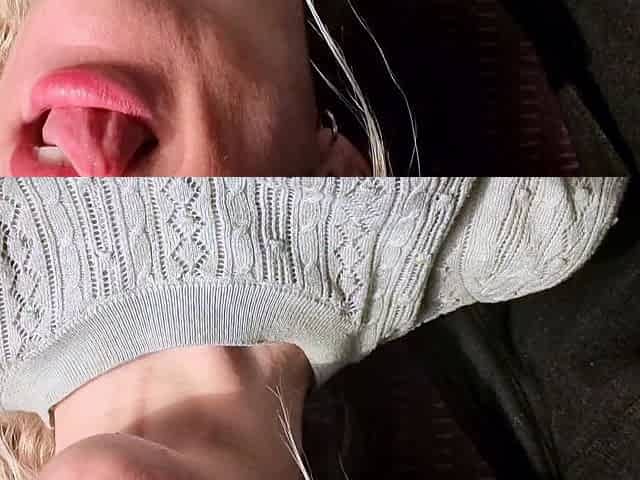 Risky Boobs and Wet Pussy Show on Busy Train !