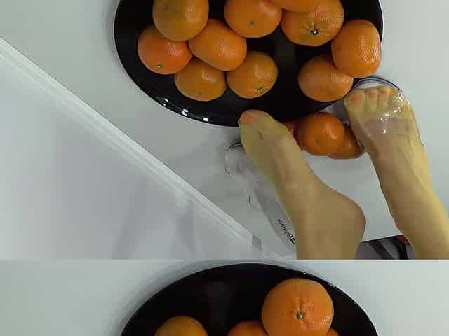 I crush tangerines in nylon nylons