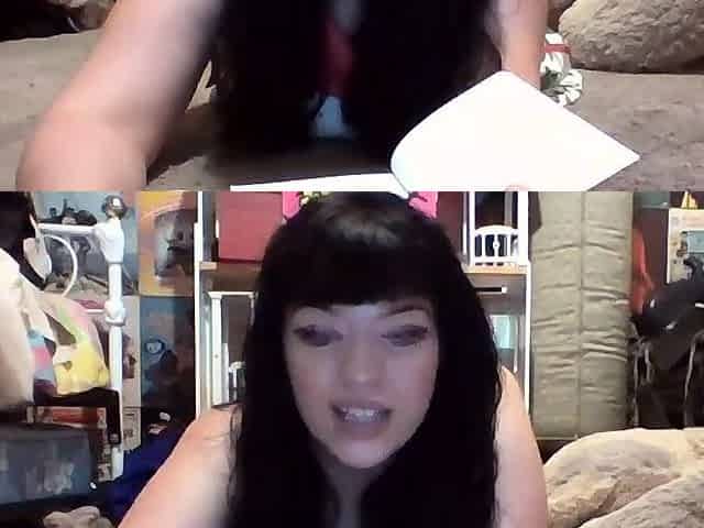 Brunette Couch Webcam Solo Fun Masturbating