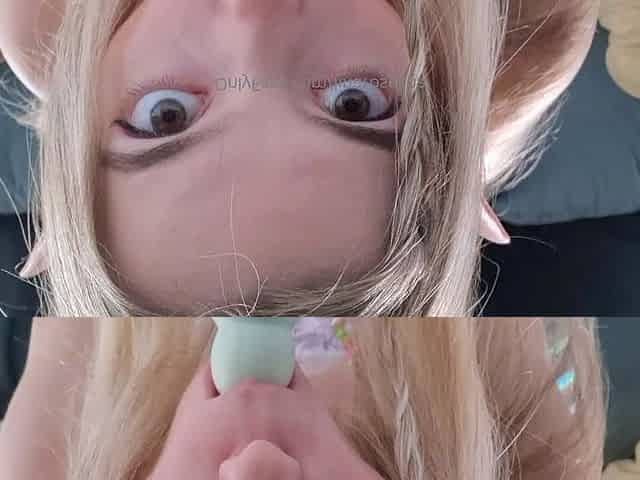 Blonde Teen Solo Masturbation