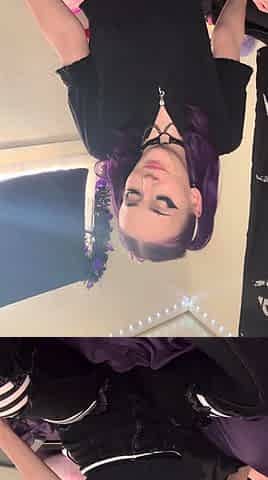 Hot amateur webcam teen masturbates for their fans