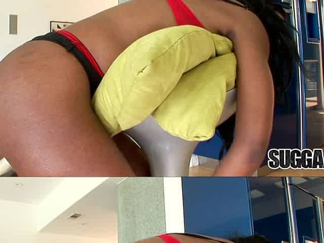Nyomie Banxxx Is a Smokin Hot Ebony Icon
