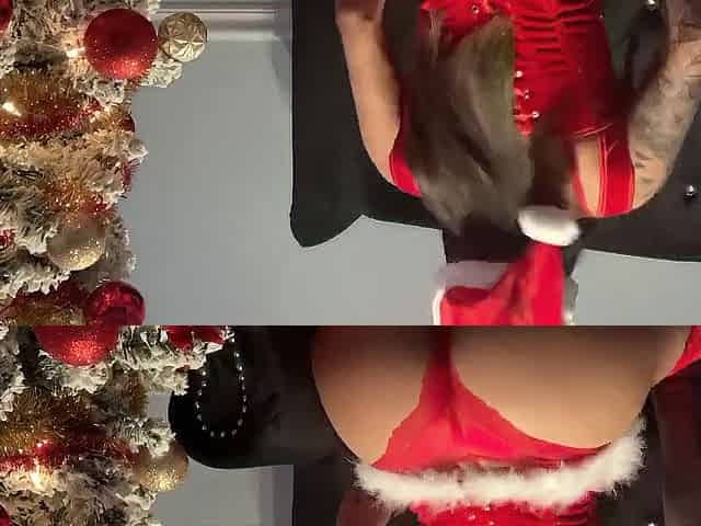 TINY LATIN BABE SQUIRTING ON CHRISTMAS!