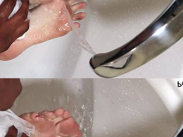 Chloe Lyrae Gets Her Feet Pampered